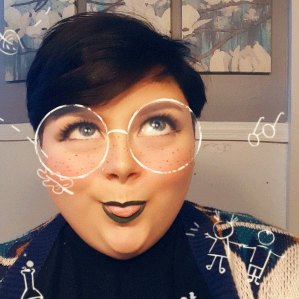 Meet your Posher, Mia